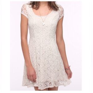 LOVE ON A HANGER Cream Lace Fit & Flare Dress NWOT